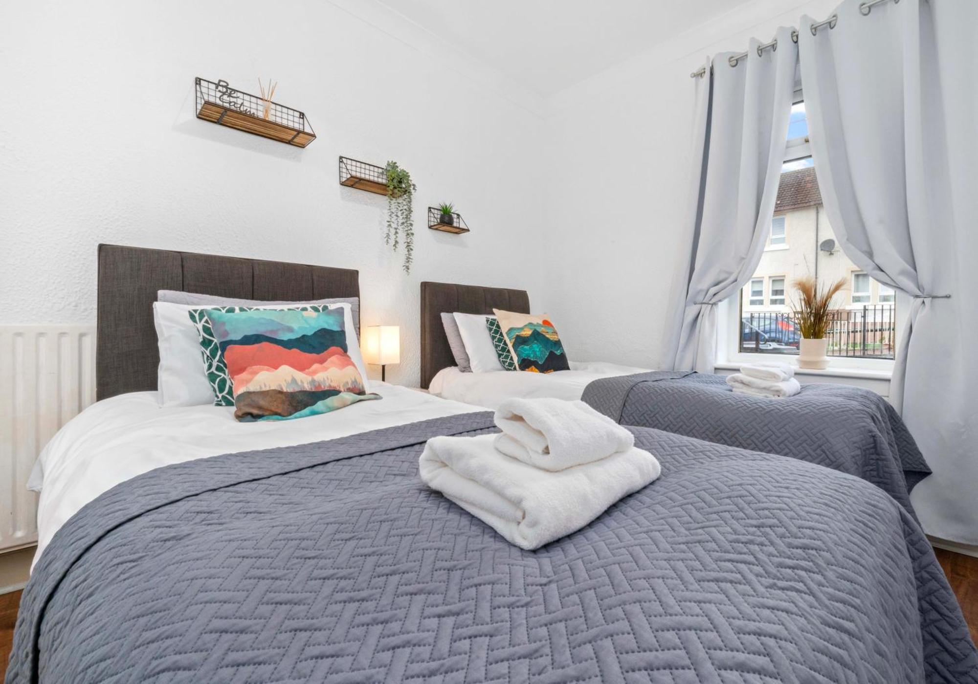 Nicol Apartment By Klass Living Airdrie Dış mekan fotoğraf